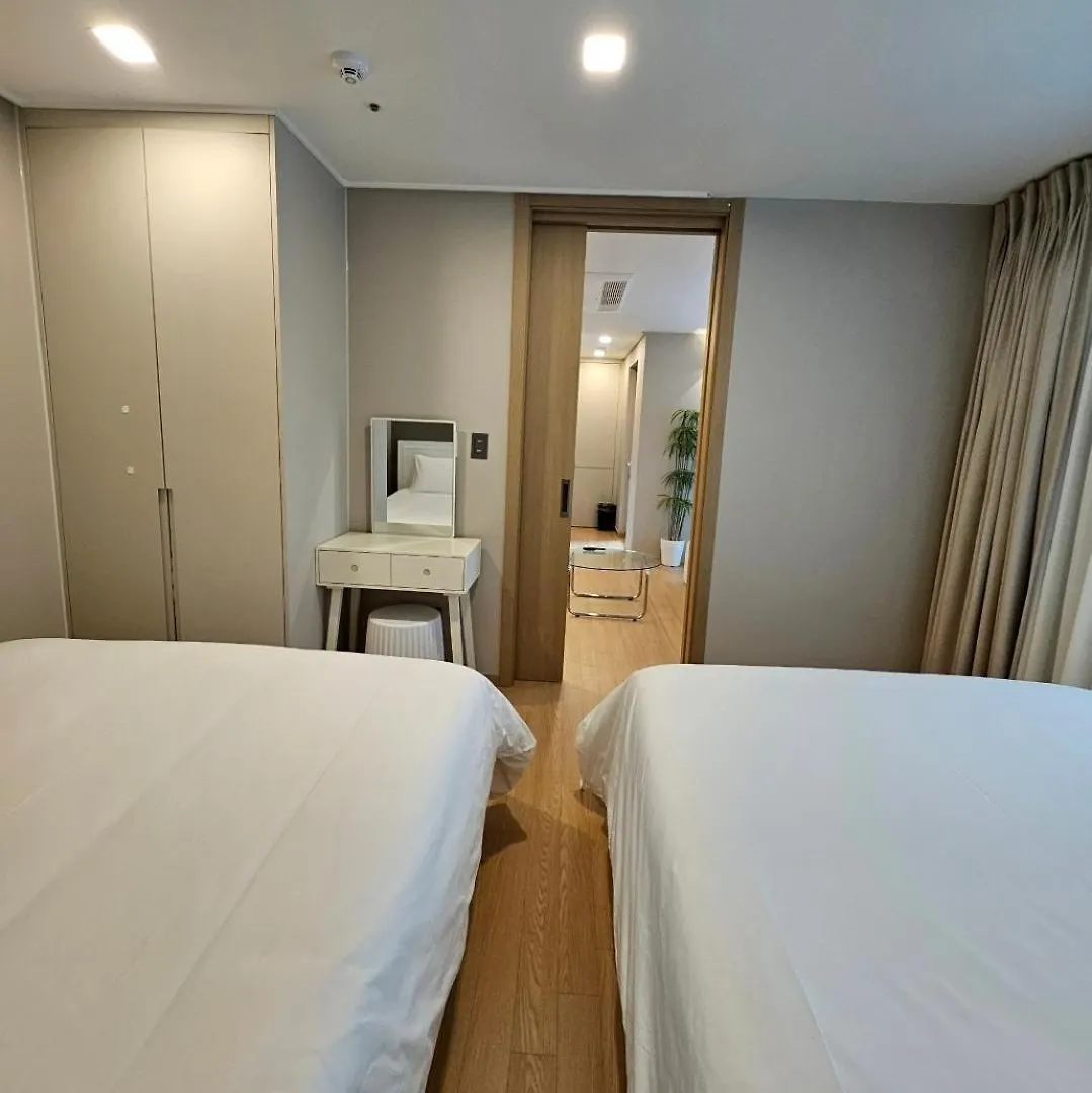 Only One Elbon The Stay Pusan Korea Południowa