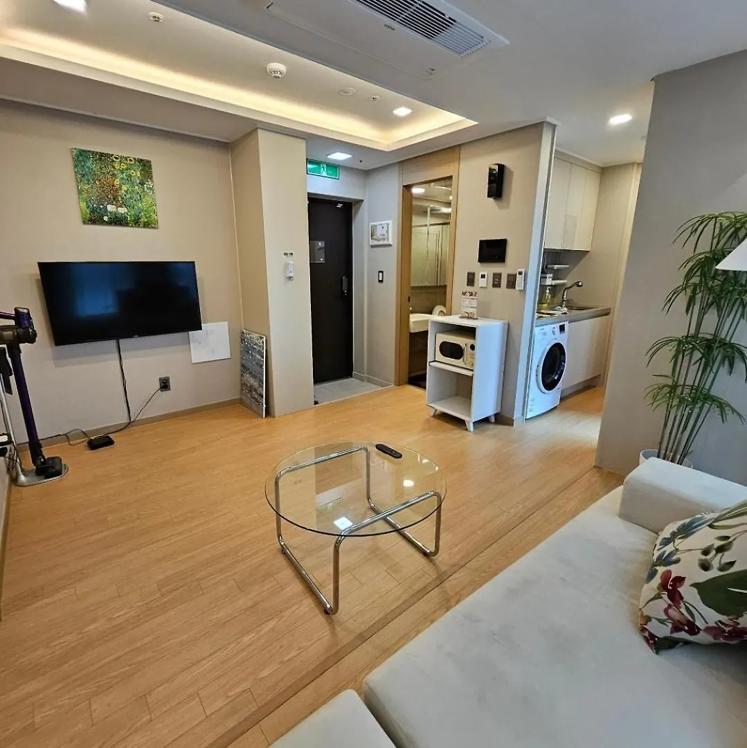 Only One Elbon The Stay Pusan Korea Południowa